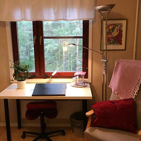 Anikos Apartment Uppsala Bagian luar foto